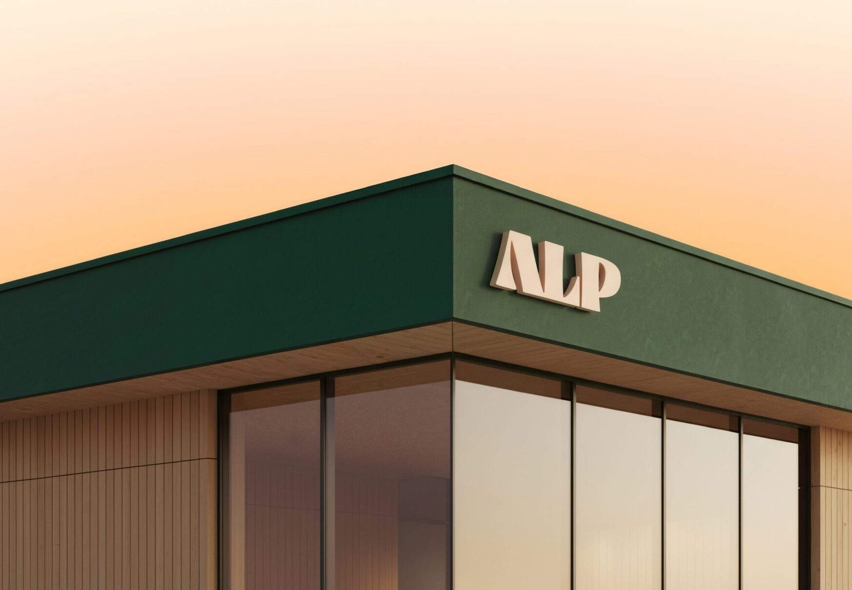 Logo ALP apposé sur la façade d’un bâtiment moderne, identité visuelle conçue par Orkestra pour ALP MIC